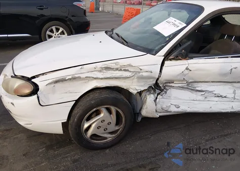 2001 Ford Escort Zx2 z USA, uszkodzony, nr VIN 3FAFP113X1R200203